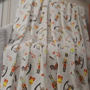 Holiday throw blanket